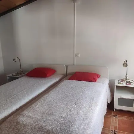Villa Palmera, Sleeping 6, Sea View, Arenas (Malaga)