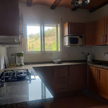 Villa Palmera, Sleeping 6, Sea View,