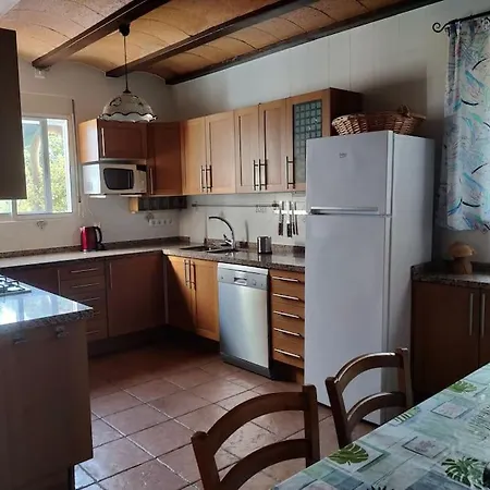 Palmera, Sleeping 6, Sea View, Villa