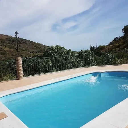 Palmera, Sleeping 6, Sea View, * Arenas (Malaga)